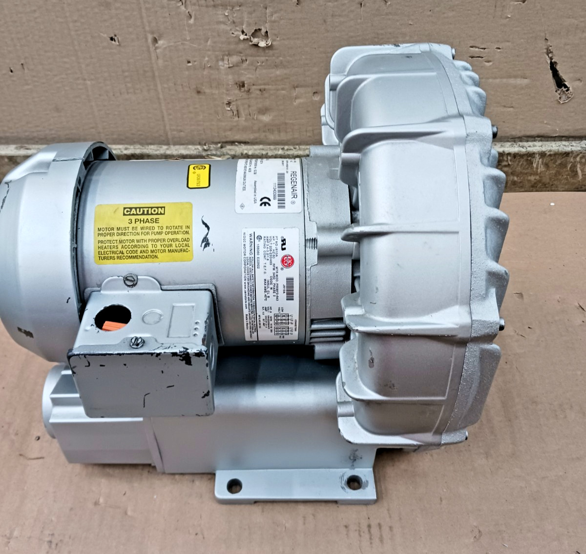 New Gast 1 HP Regenair Vacuum Blower R4310A-2 230/460 Vac
