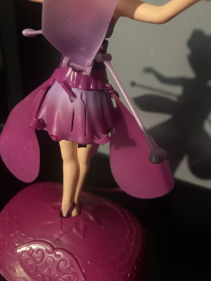 Flutterbye Flying Fairy Dusk Spin Master 粉色仙女 — 第 2/4 张图片