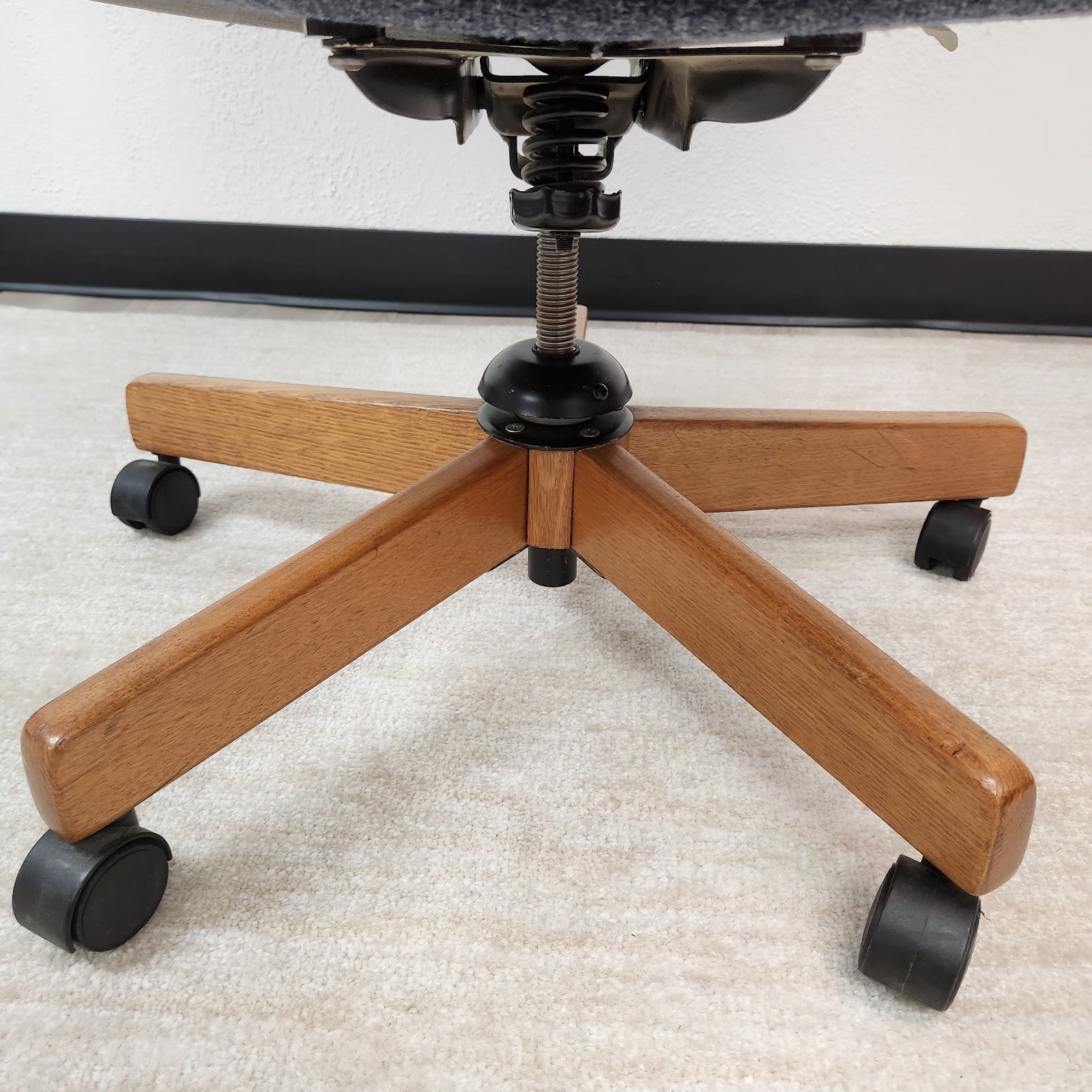 Picture 9 of 24