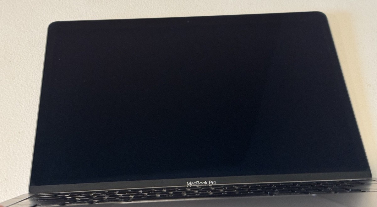 Apple MacBook Pro 13