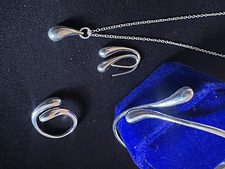 Stamped 925 silver tear drop jewellery set