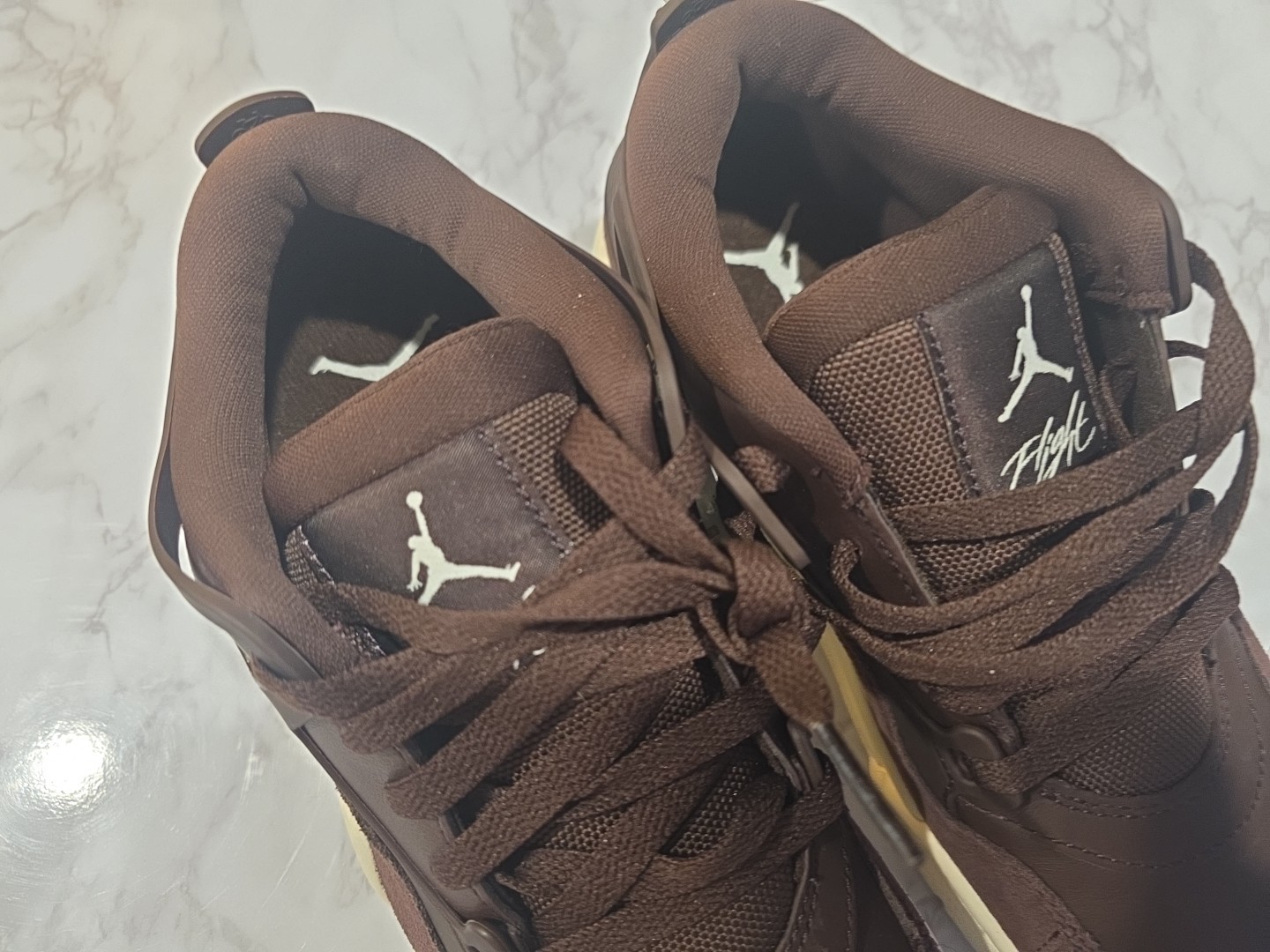 Nike Womens Air Jordan 4 RM "Earth" (Dark Brown) sneakers Size 7 thumbnail 3