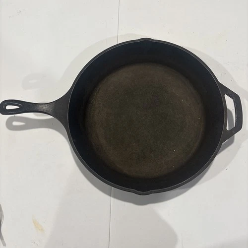 VTG LODGE 12SK 13”Diameter Dual-Handle Cast Iron Skillet c1970s