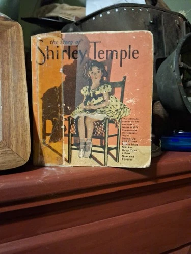 Vintage Shirley Temple Book  5.25 X 5 Inches