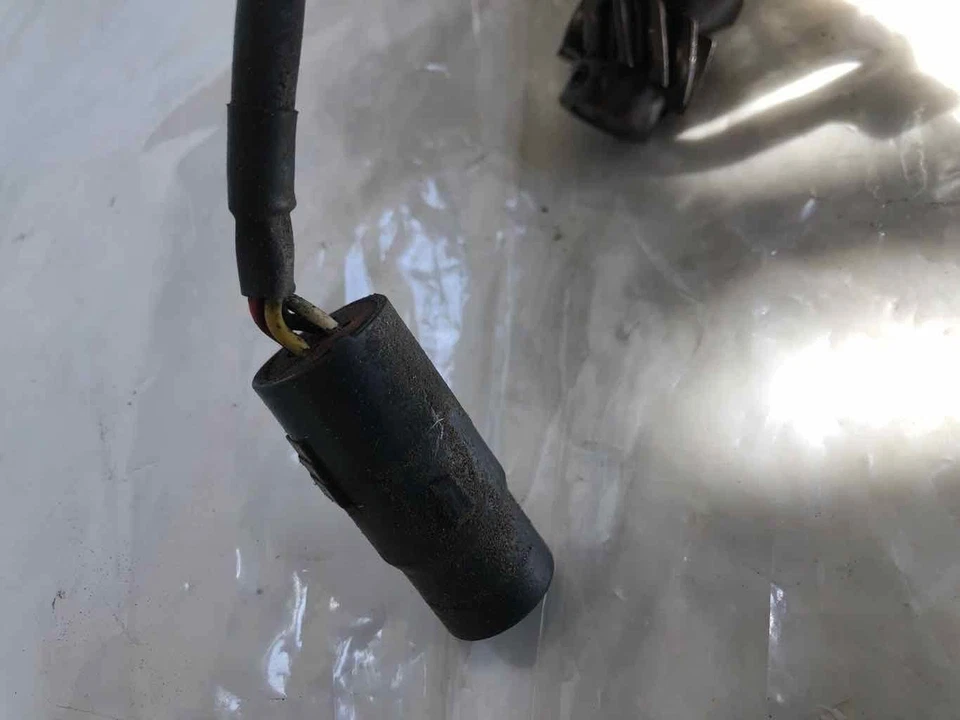 1990 - 1995 CHRYSLER LEBARON Ignition Distributor Assembly 6 Cylinder OEM - Image 4 of 4