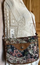 Vintage Tapestry Floral Handbag Pockets Shoulder Crossbody Victorian Cottage EUC