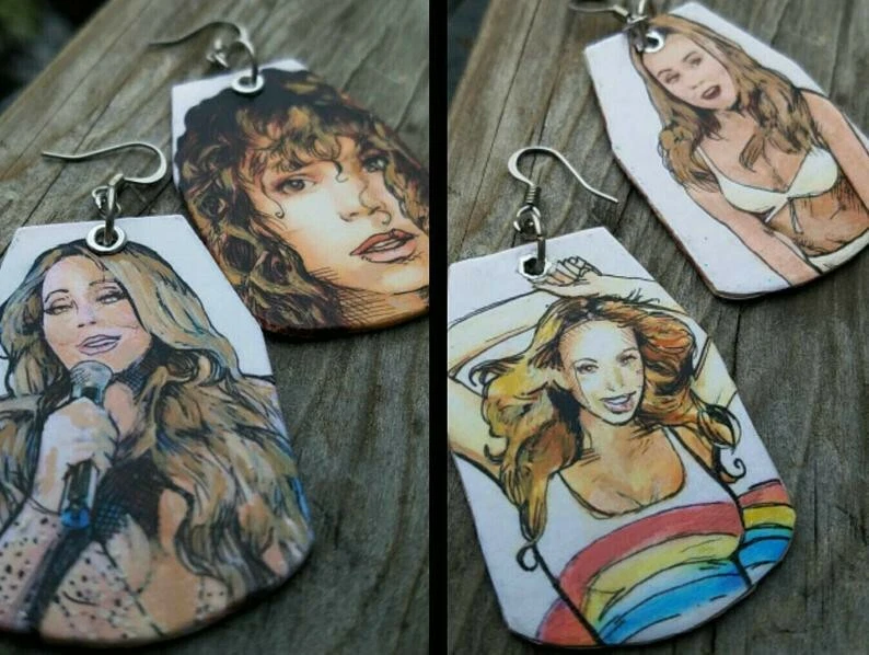 Mariah Carey Momentos a través de los años - Pendientes con encanto pintados a mano Foto 2 de 4