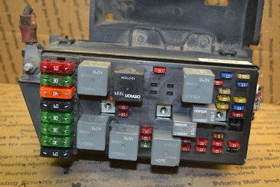 15366375 Buick Park Avenue 2000-2005 Fuse Box Junction OEM Module 87-6B4