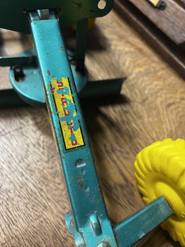 Vintage 1960s Structo Road Grader, Pressed Steel Toy Vehicle, green ex+ cond 18” - Picture 7 of 15