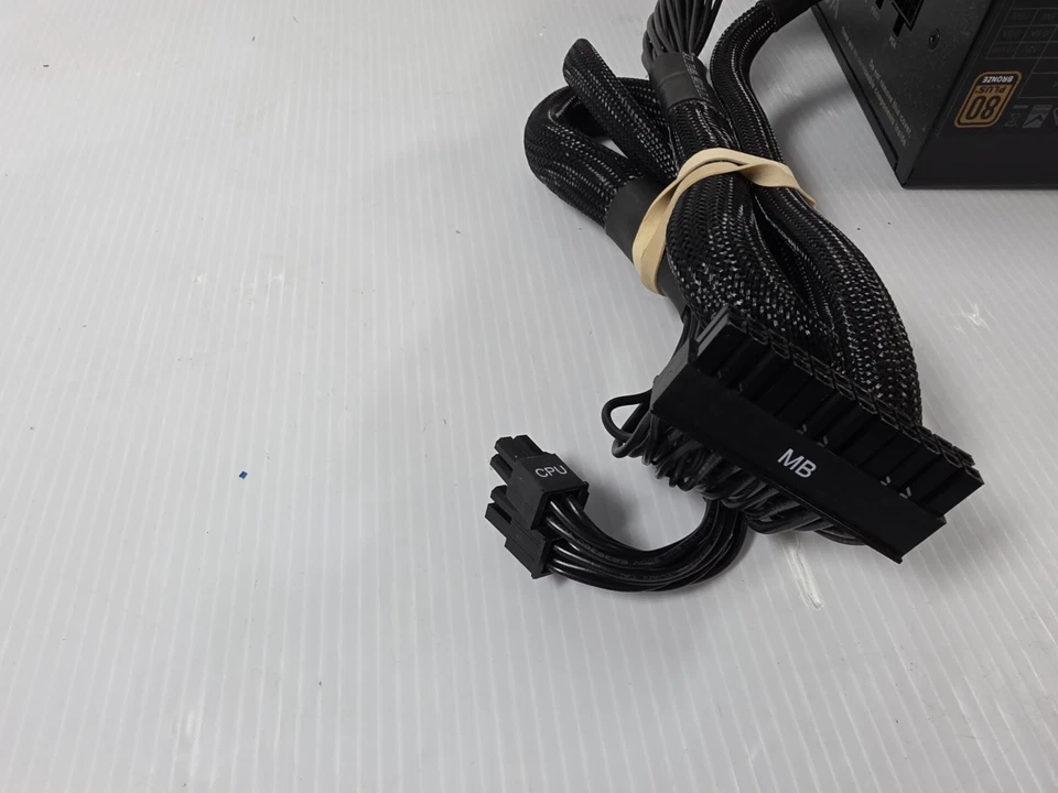 EVGA 220-B3-0550-V1 550W B3, 80+ Bronze, Fully Modular ATX Power Supply - Image 2 of 4