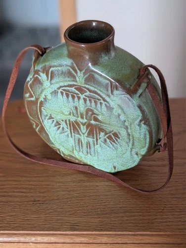 Frankoma Canteen - prairie green with strap