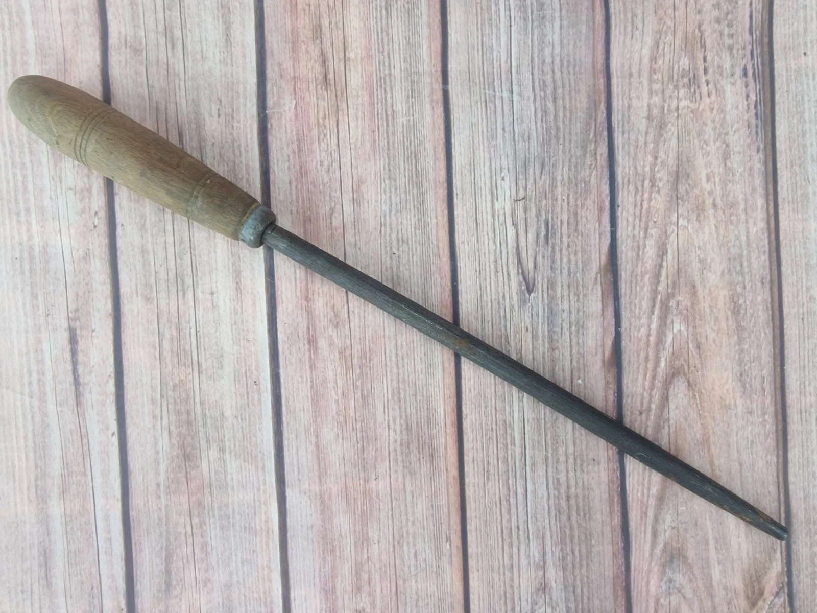 Antique Gerlach Early 1900's Sharpening Steel Honing Rod
Opens in a new window or tab