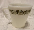 6 Vintage Crazy Daisy Pyrex Milk Glass Coffee Cups Spring Blossom VTG Mugs Green