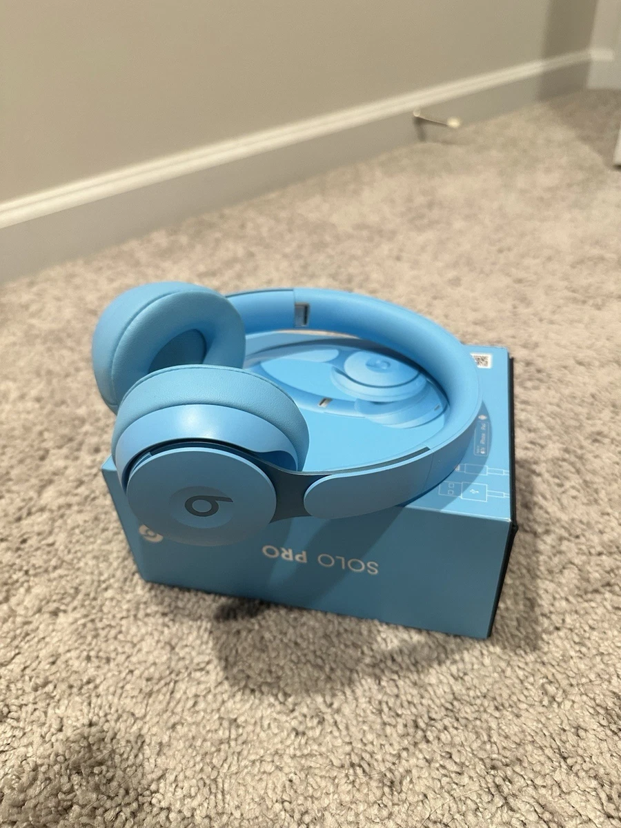 Beats Solo pro light blue 美品　人気色 Beats - Light Blue Solo Pro More Matte Wireless Headphones