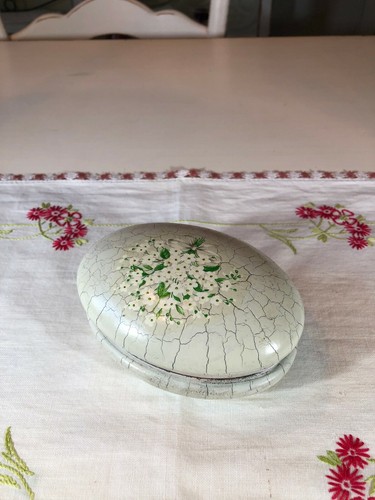 Vintage Italian Oval Trinket Box, Crackle Finish w/ Hand Painted Flowers - Foto 2 di 9