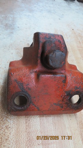 SPIN OUT WHEEL CLAMP INT, A C, FORD, JD AND MORE TRACTOR - Picture 2 of 7