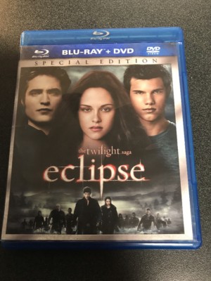 The Twilight Saga: Eclipse (Blu-ray/DVD, 2010)