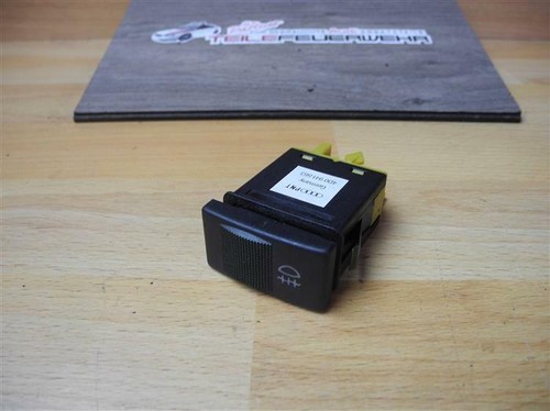 Audi A4 B5 8D A8 D2 4D Nebelschlussleuchte 01C satinschwarz 4D0941563/A