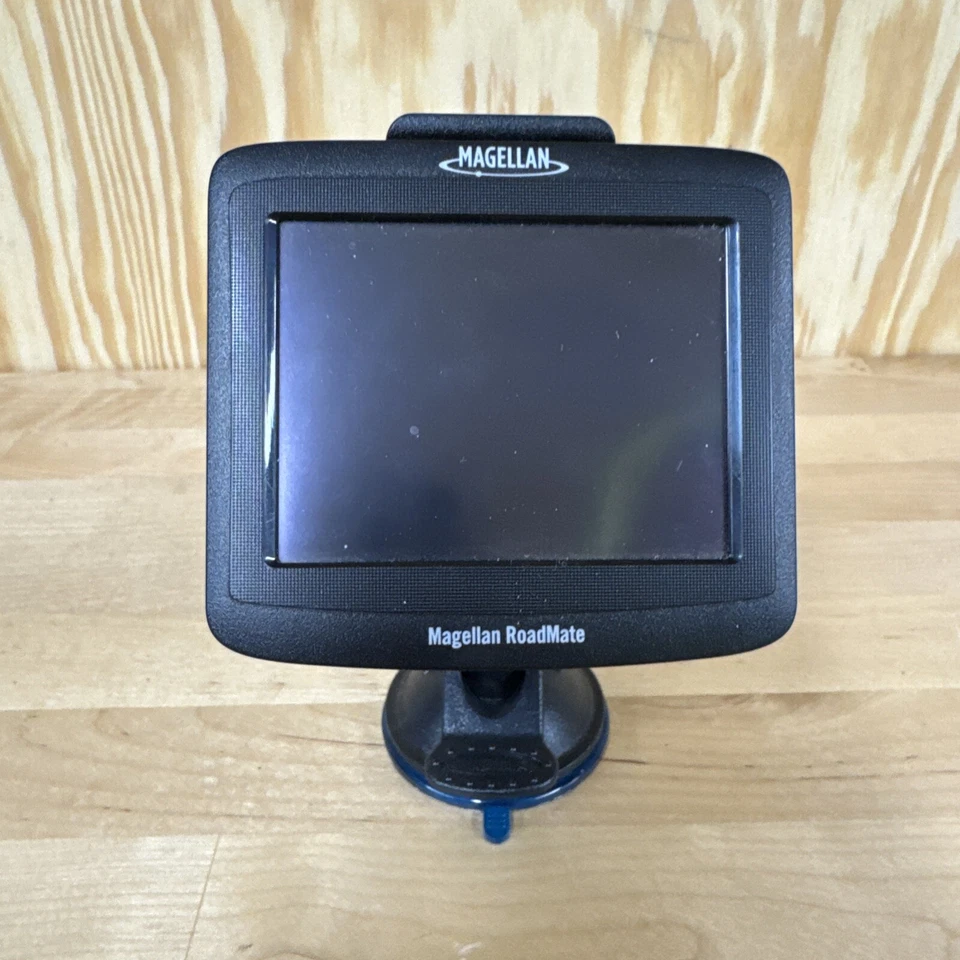 Magellan Roadmate 1212 Black (With Accessories) - Image 2 of 4