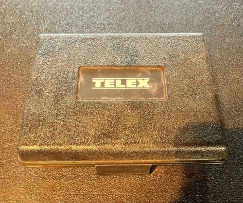 Telex WLM-60 Wireless Lapel Mic with Clip & Case - Picture 3 of 4