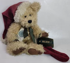 Vintage 14" Boyds Honey B. Elfberg holding Stocking (Parade of Gifts Exclusive)