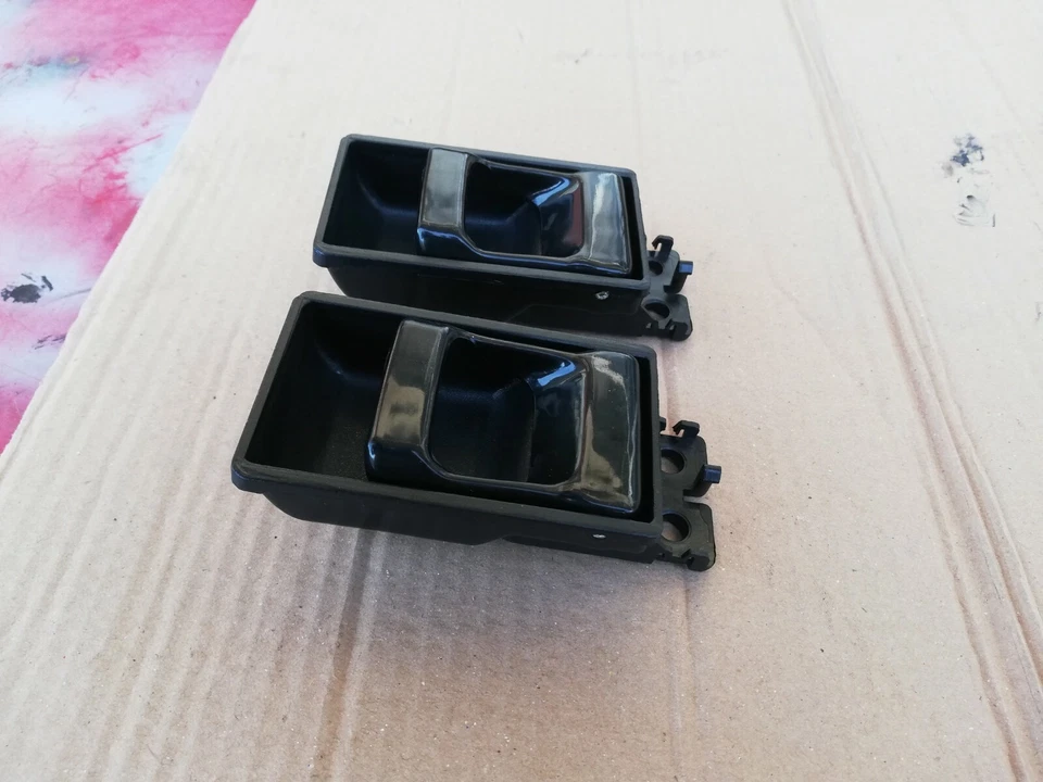 SE ADAPTA A NISSAN D21 P/U UTE 2x4 4x4 modelo 1986 97 par de manijas de puerta interior derecha izquierda nuevo Foto 2 de 4