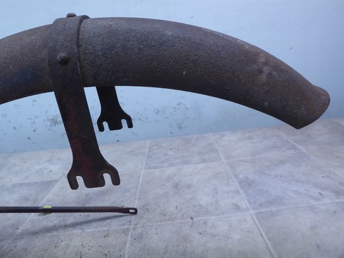 1965 Benelli Sprite 200 S997) front fender guard cover - Picture 2 of 12