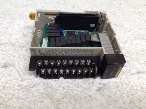 Omron CQM1-OC222 Output Unit Module 16 Point CQM1OC222