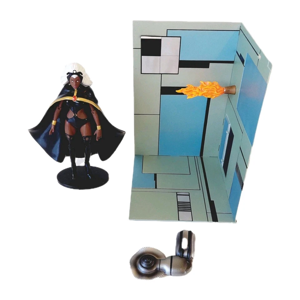 STORM Marvel Diamond Select Action Figure 7" 2012 W/Danger Room | Complete  - Image 2 of 4