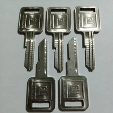 5 NEW VINTAGE GM Logo OEM IGNITION "J" Key Blank Uncut B46P B46 01154608 58-J