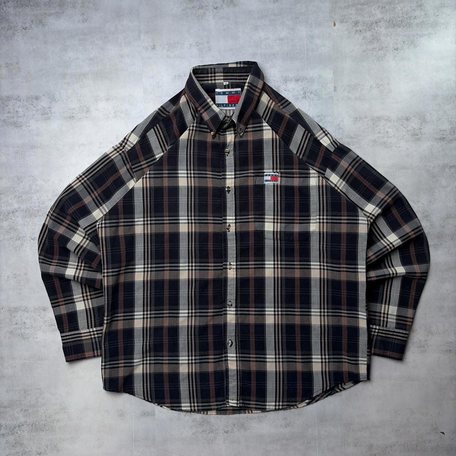 Vintage 90’s Brown Tommy Hilfiger Plaid Skater Long Sleeve Button Up Shirt