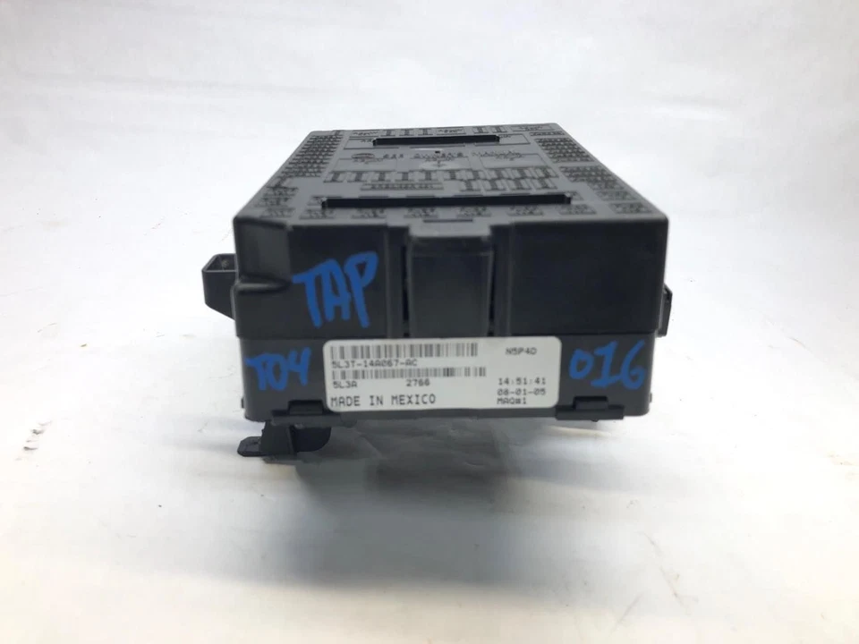 Ford F150 F-150 2005 2006 interior caja de fusibles cabina caja de fusibles OEM 5L3T-14A067-AC Foto 4 de 4