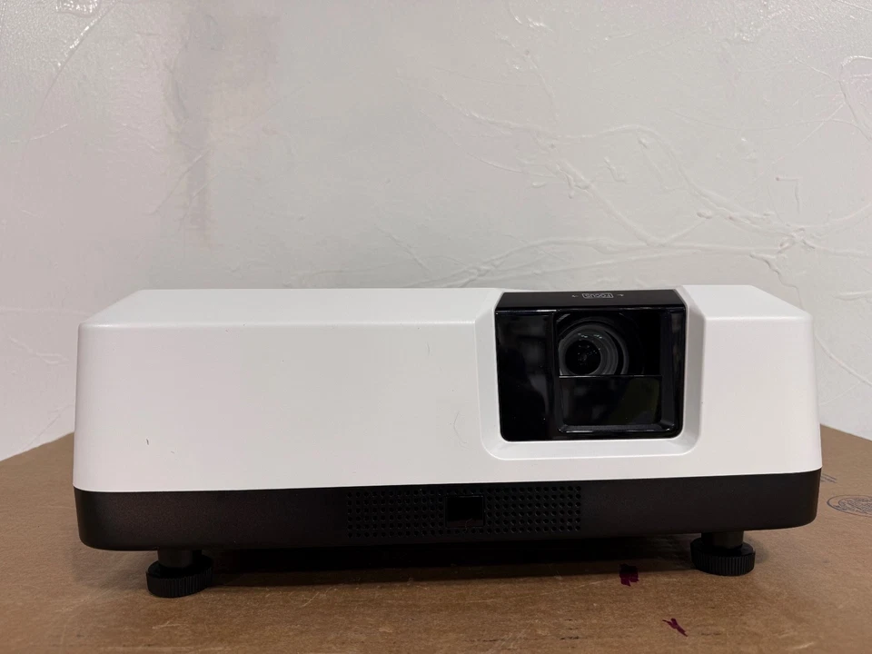 ViewSonic LS700‑4K 4K UHD Laser Projector – Home Theater / Laser Phosphor Projec - Image 3 of 4