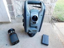 TRIMBLE S8    0.5" HIGH PRECISION ROBOTIC TOTAL STATION HALF SECOND ACCURACY