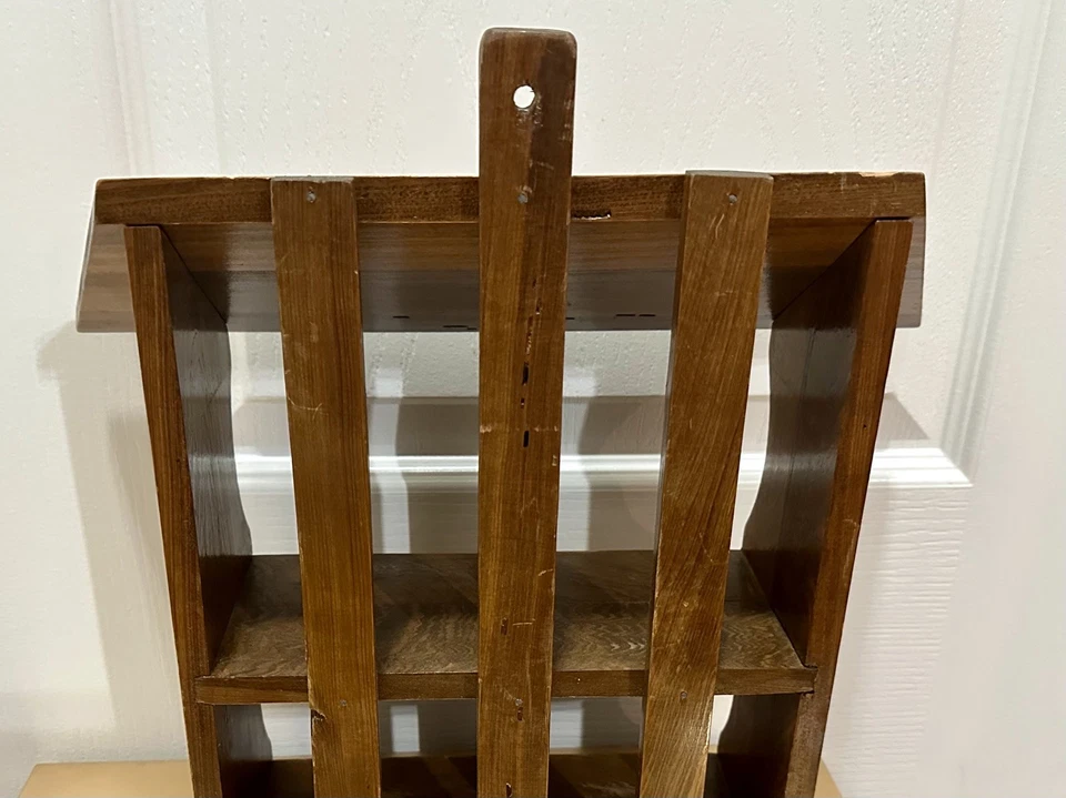 LINDA caja de exhibición de madera vintage de pared o mesa decoración de baratijas de núcleo de cabaña Foto 4 de 4