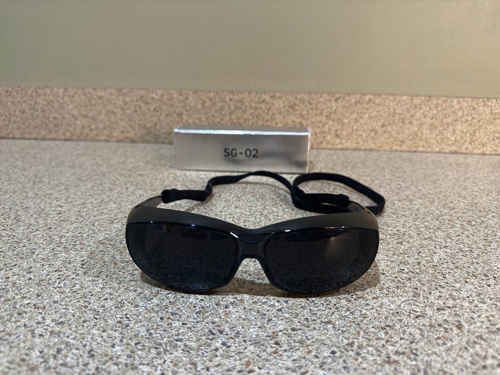 Yeezy SG-02 Sunglasses SZN X - NEW
