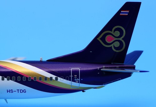 JC Wings 1:200 Thai Airways Boeing B737-400 Diecast Aircraft Jet Model HS-TDG - Picture 13 of 14
