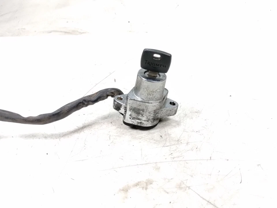 Interruptor de encendido Triumph Speedmaster 2005 bloqueo y llave Foto 3 de 4