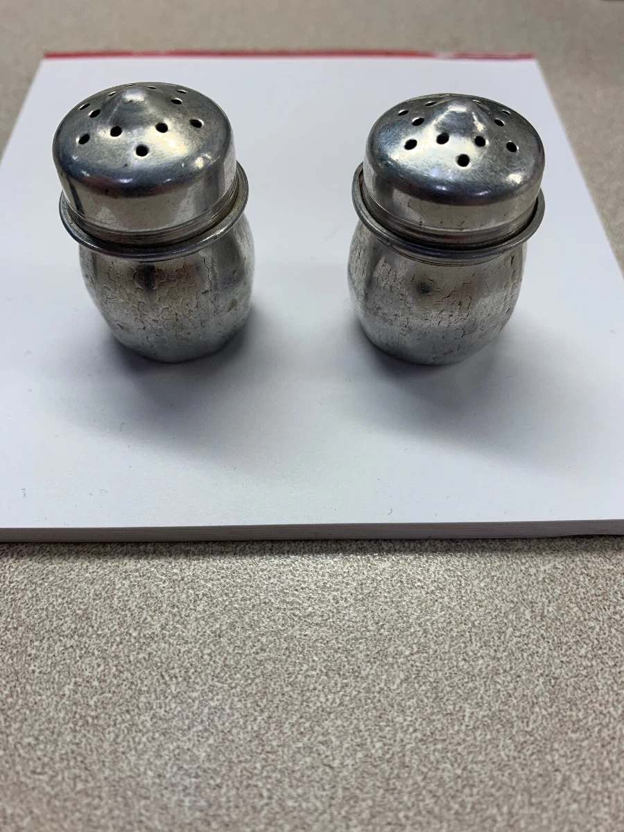 Miniature salt 2024 and pepper shakers