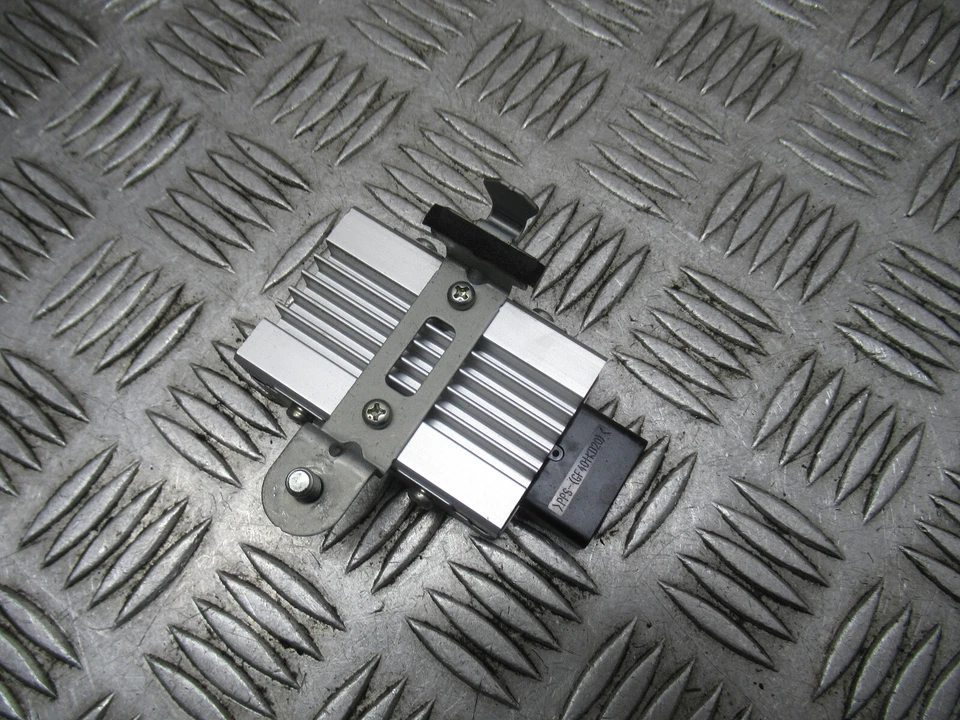 2013 TOYOTA GT86 D-4S GT1 2.0 PETROL MK1 2DRS FUEL PUMP CONTROL ECU REF17401 - Image 4 of 4