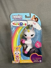 FINGERLINGS GIGI BABY UNICORN Toys R Us Exclusive 40 Sounds Collectible WowWee