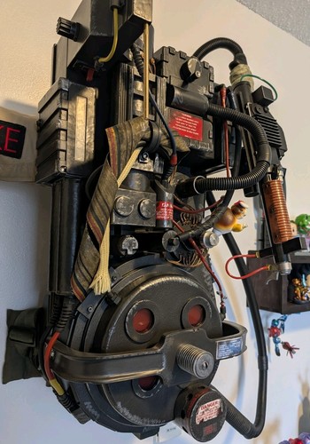 HasLab Ghostbusters Afterlife Proton Pack with Neutrona Wand and ALICE backpack - Picture 3 of 11