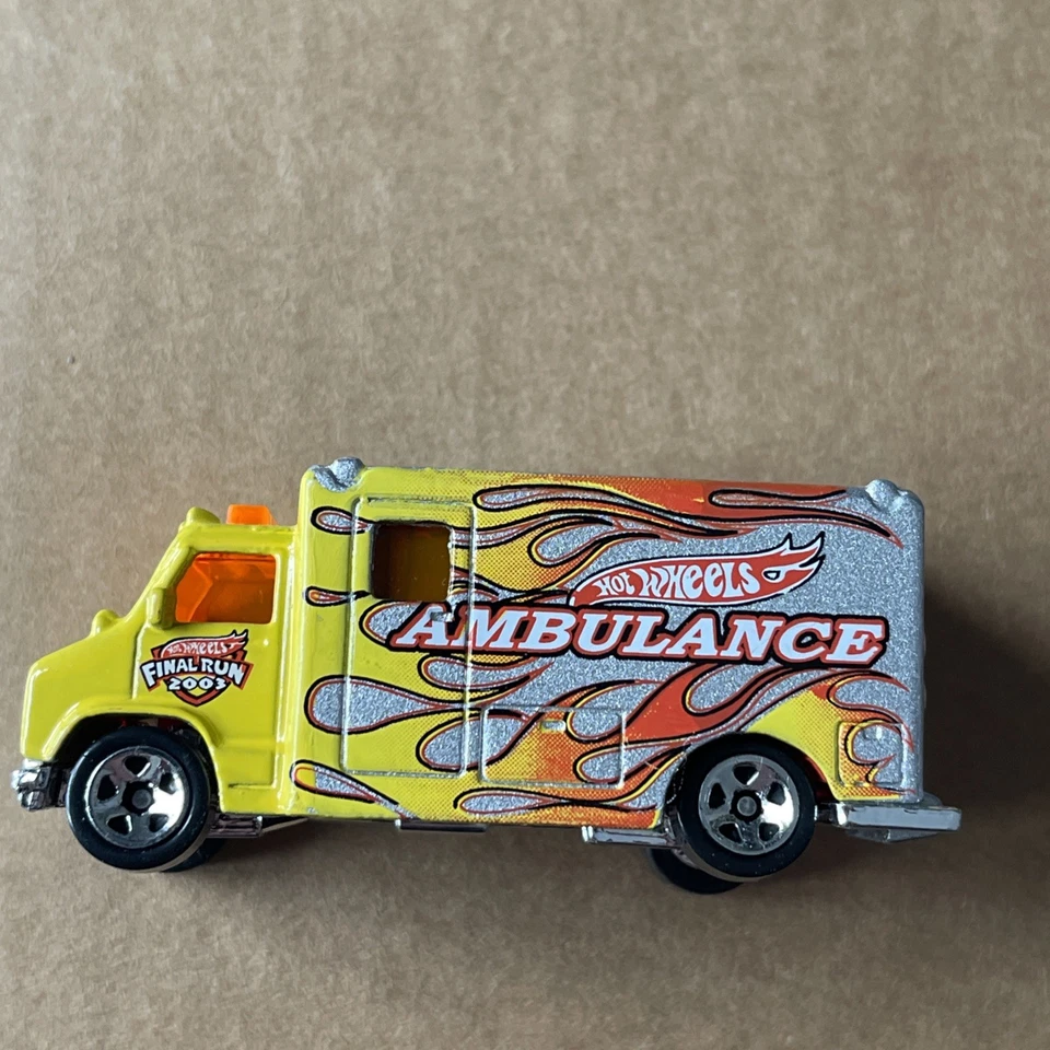 Hot Wheels Final Run 2003 Ambulance #196 ** LOOSE** - Image 3 of 4