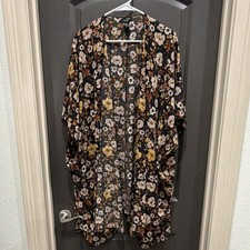 Forever 21 Floral Print Kimono Robe Sz. M Women Flower Medium