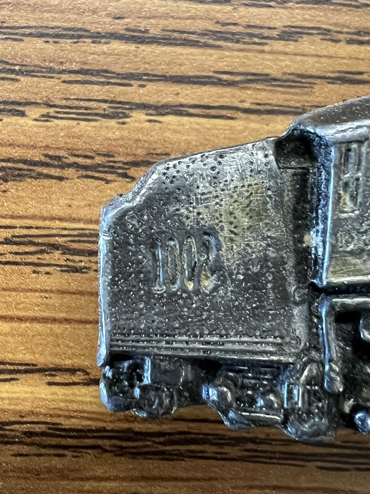 Picture 4 of 6