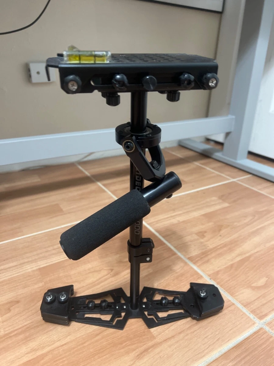 Location d Accessoires pour caméscopes: Stabilisateur Flycam 5000 - 5 kg max