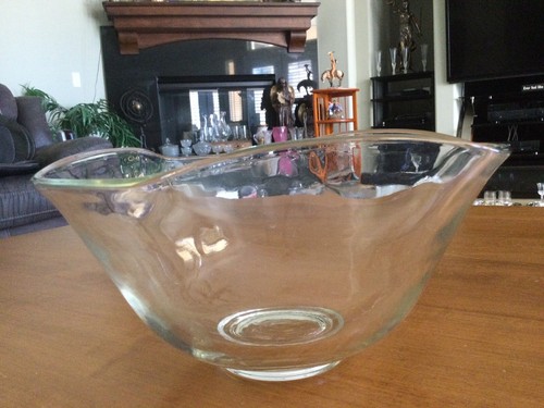 VTG Anchor Hocking Clear Glass Scalloped/Flared Triangular Shape Bowl/Wavy Rim - Picture 7 of 9