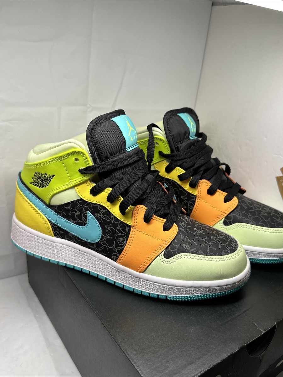 AIR JORDAN 1 MID SE (GS) BLACK/AURORA GREEN-OPTI YELLOW SIZE