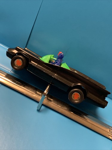 1976 Batmobile Car DC Comics Vintage - Picture 2 of 13