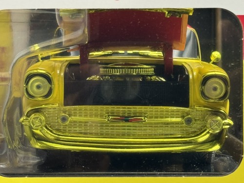 M2 Machines 2024 **CHASE** 1957 Chevrolet 150 Sedan “SHELL” **CHASE** 1:24 Scale - Picture 7 of 9